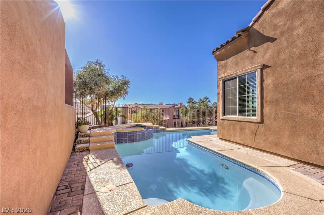 1213 Via Casa Palermo Property Photo 2