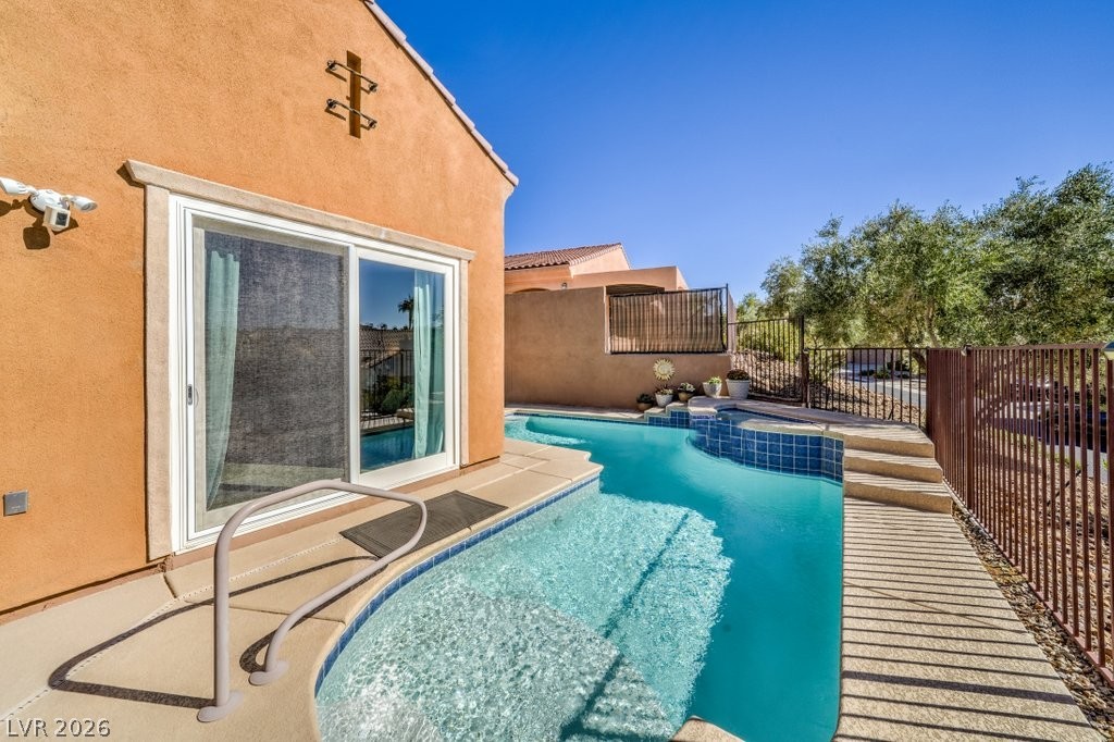 1213 Via Casa Palermo Property Photo 5
