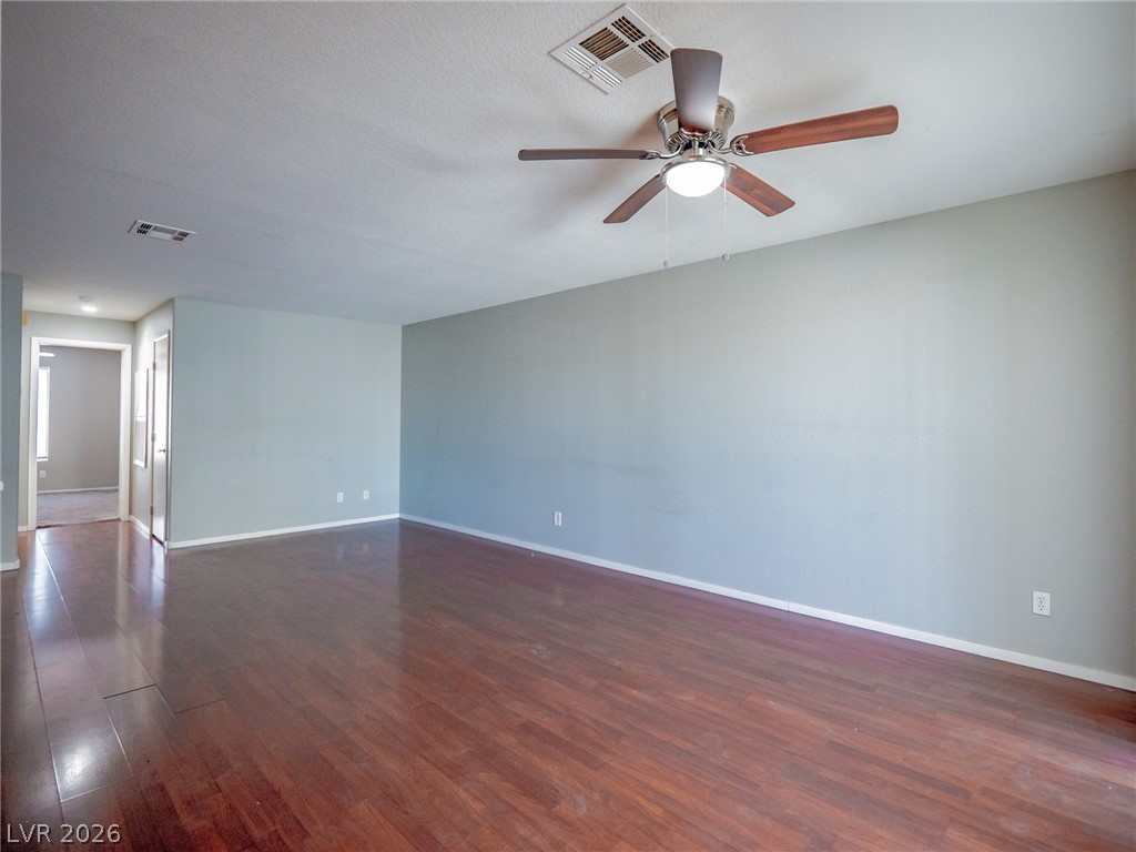 1401 Linnbaker Lane 202 Property Photo 6