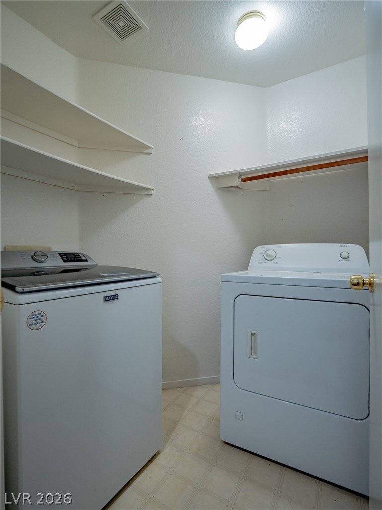 1401 Linnbaker Lane 202 Property Photo 14