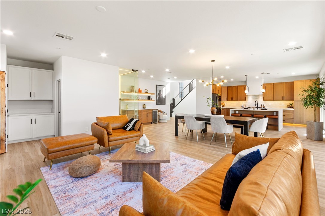 32 Santo Mio Court Property Photo 4
