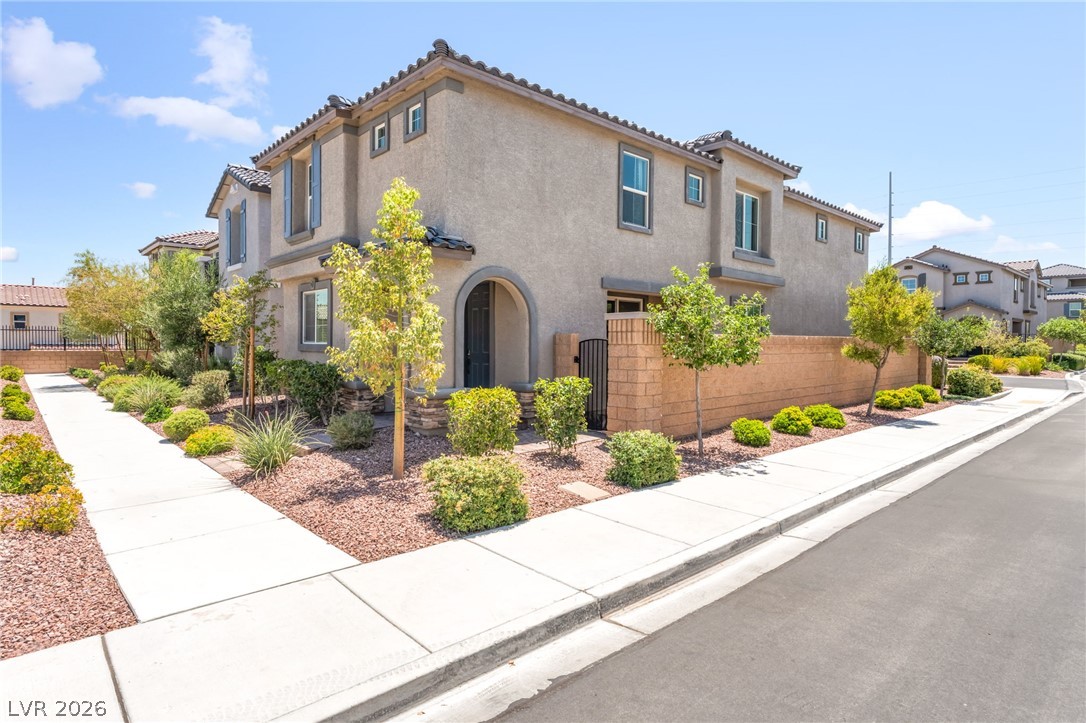 8030 Mercury Skye Street Property Photo 3