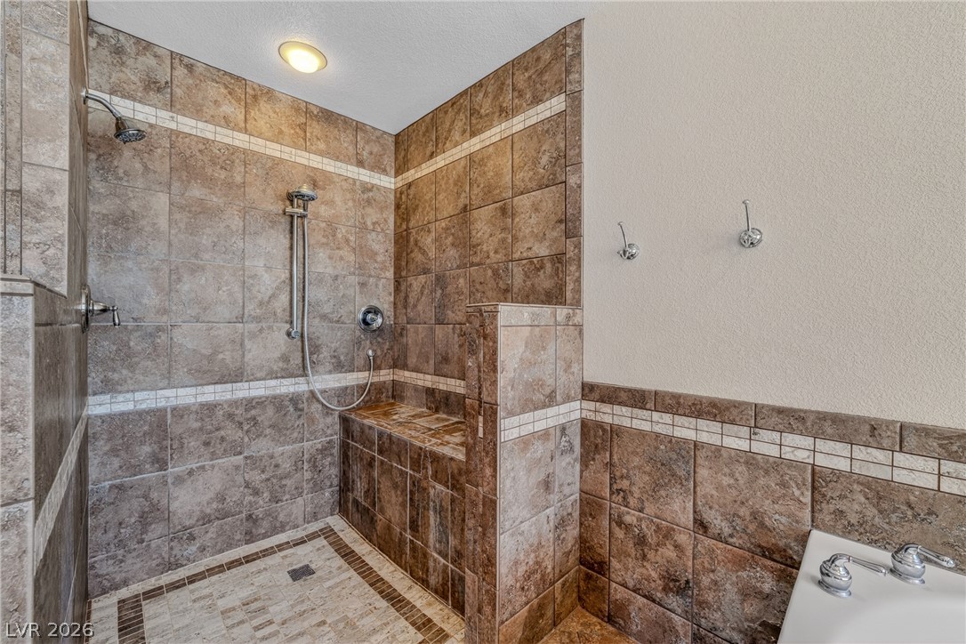 1531 Bridger Street Property Photo 8