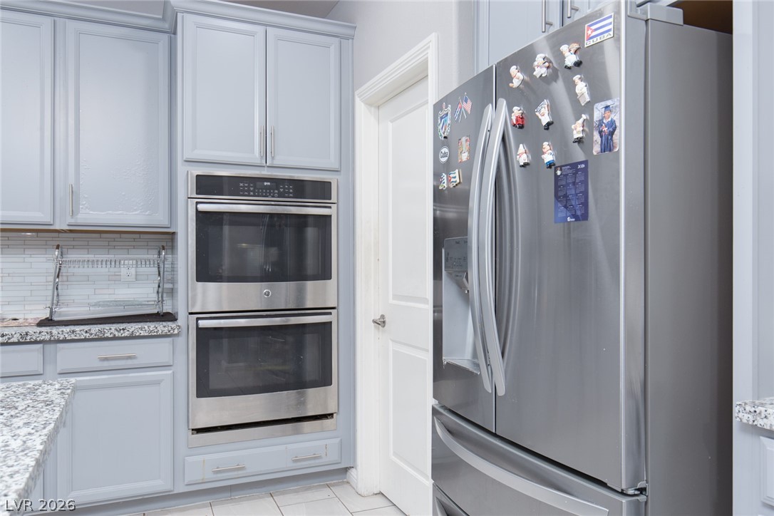 824 Claystone Ridge Avenue Property Photo 8