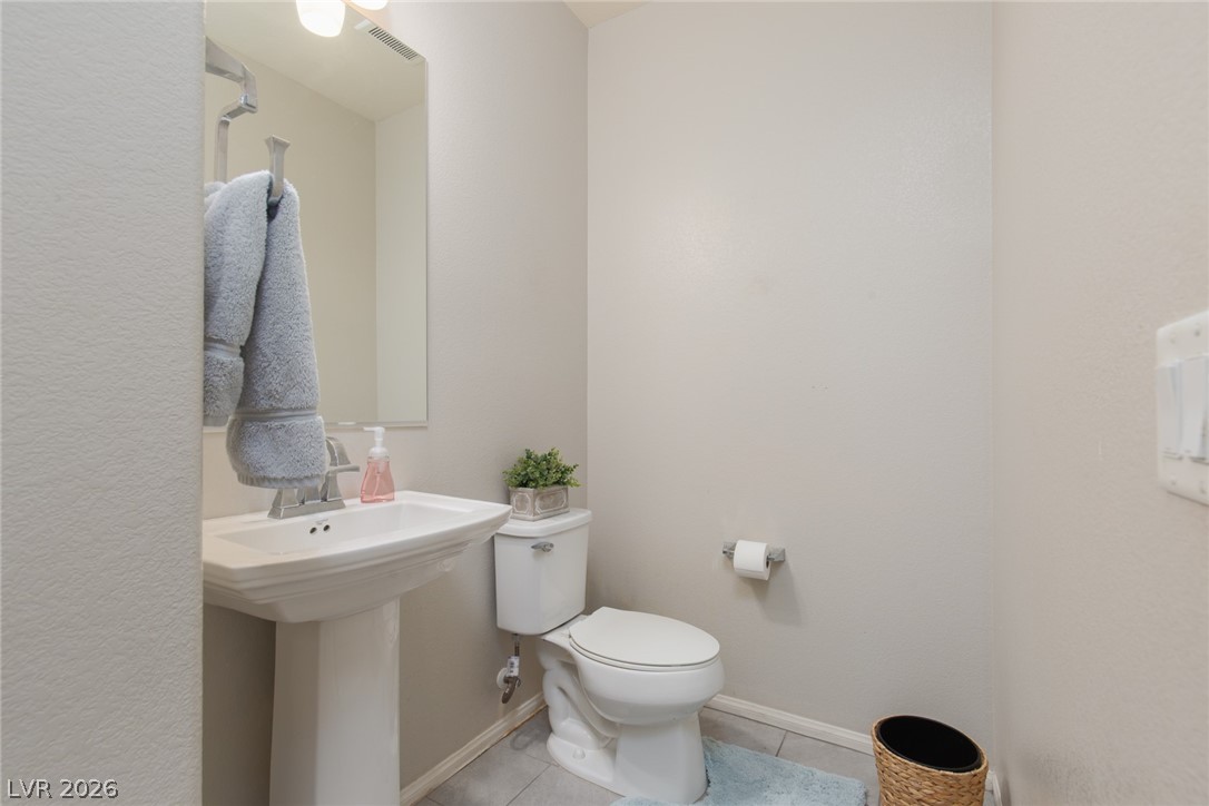 824 Claystone Ridge Avenue Property Photo 16