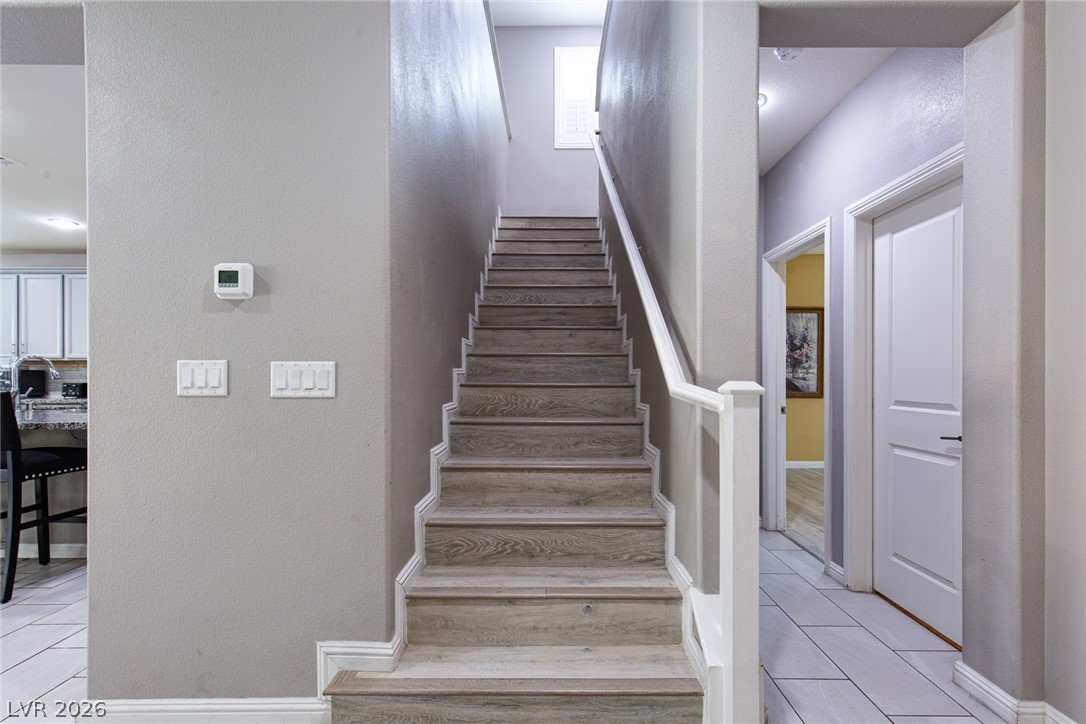 824 Claystone Ridge Avenue Property Photo 25