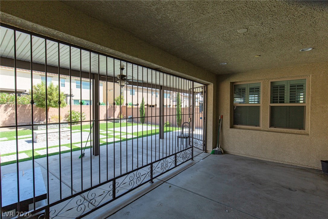 824 Claystone Ridge Avenue Property Photo 43