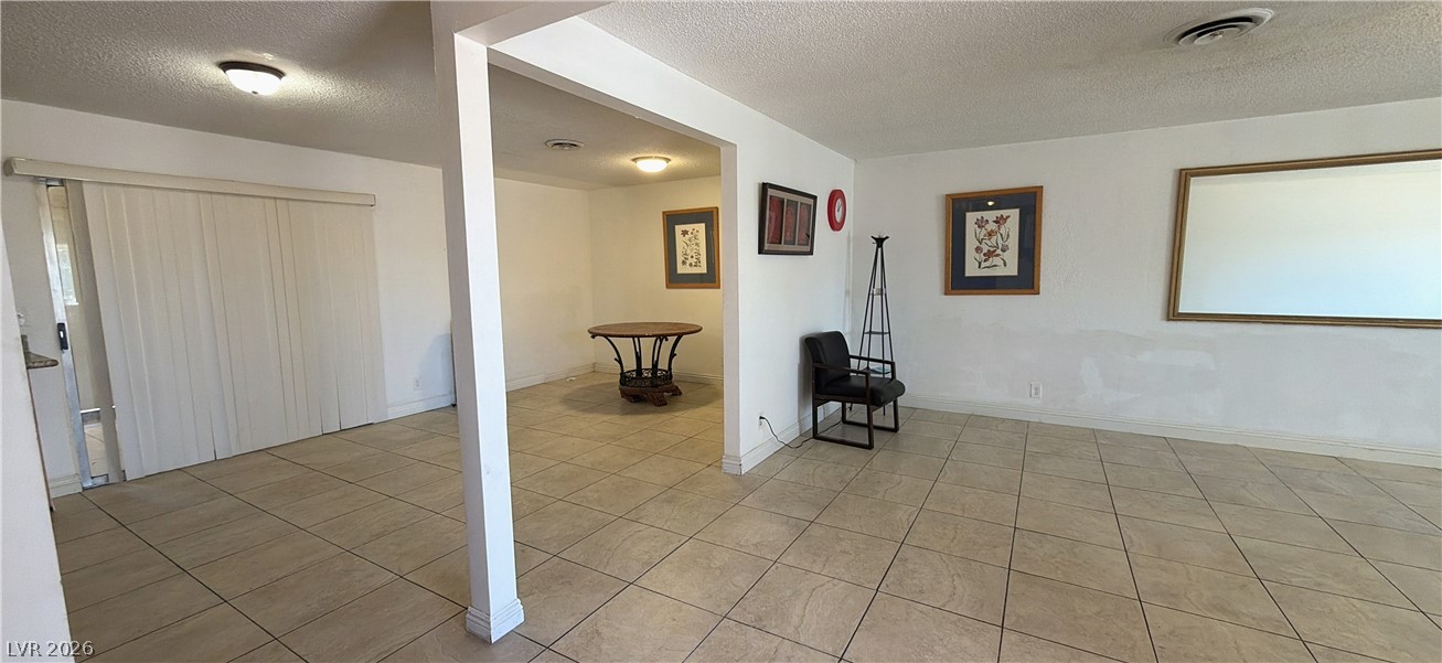 4712 Rip Van Winkle Lane Property Photo 5