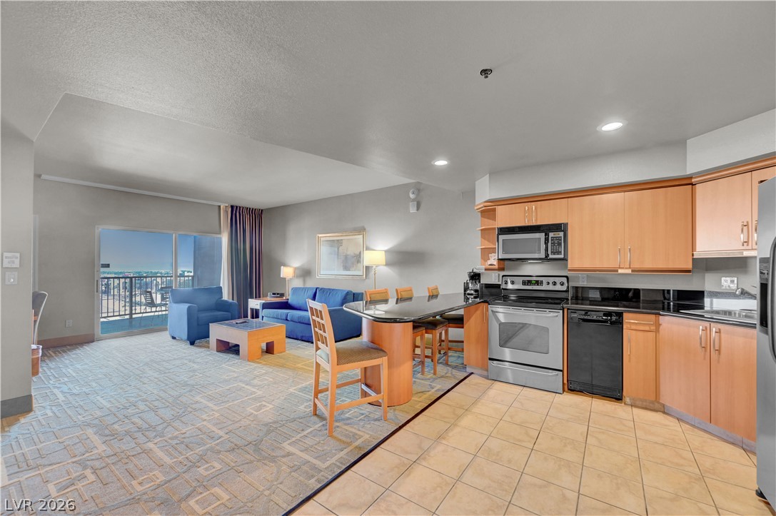 211 East Flamingo Road 1211 Property Photo 6