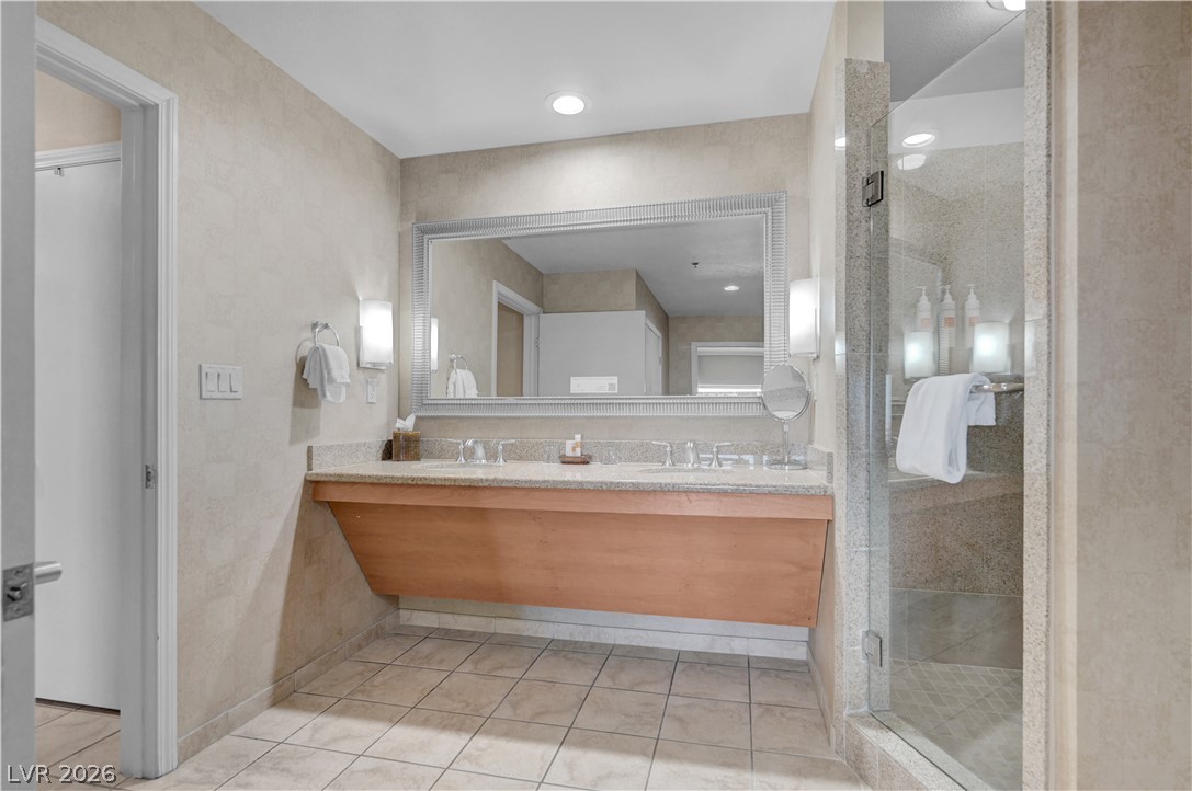 211 East Flamingo Road 1211 Property Photo 10
