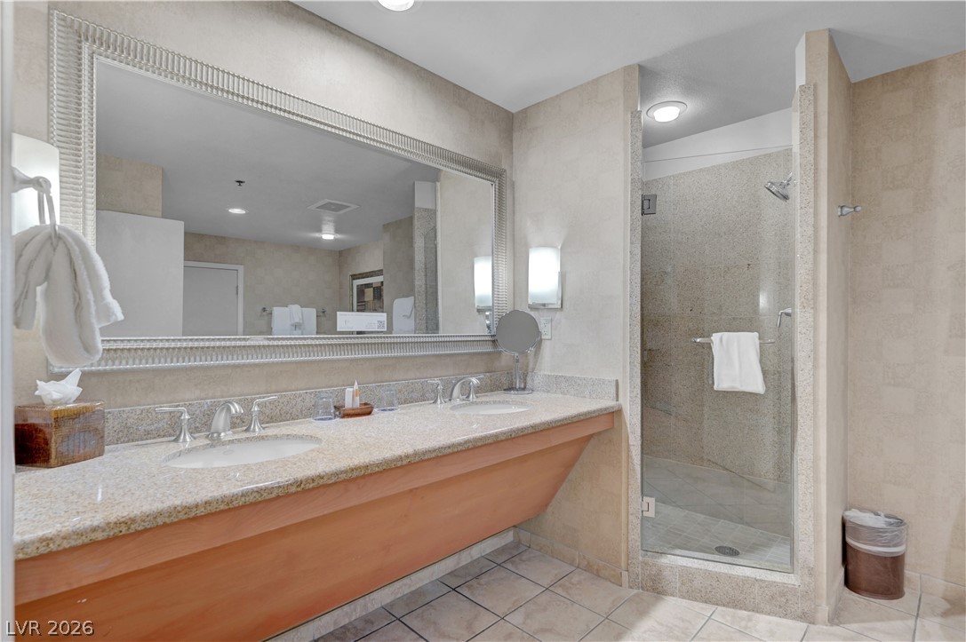 211 East Flamingo Road 1211 Property Photo 11