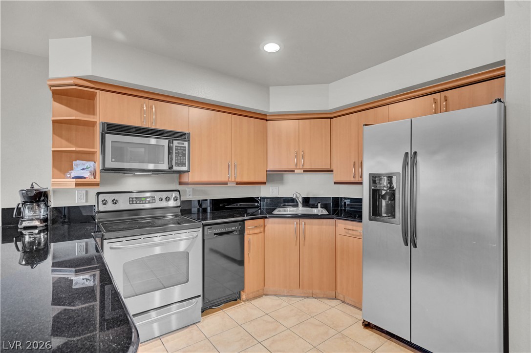 211 East Flamingo Road 1211 Property Photo 15
