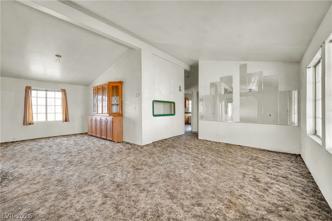 4361 Maple Road Property Photo 12