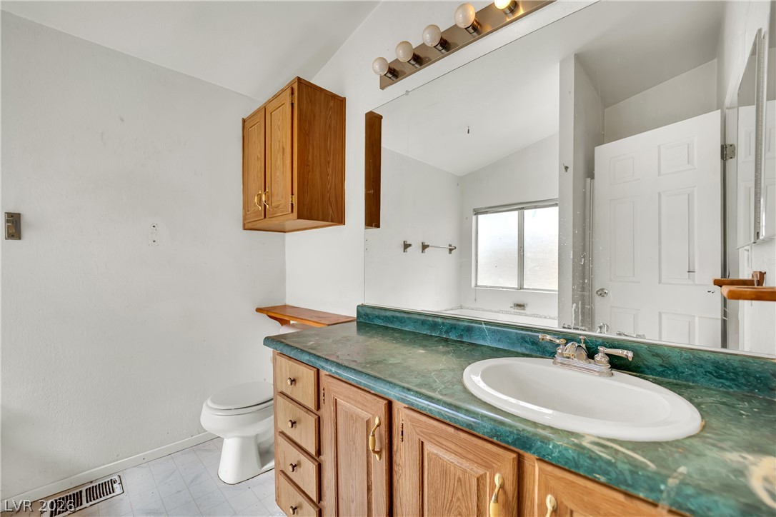 4361 Maple Road Property Photo 18