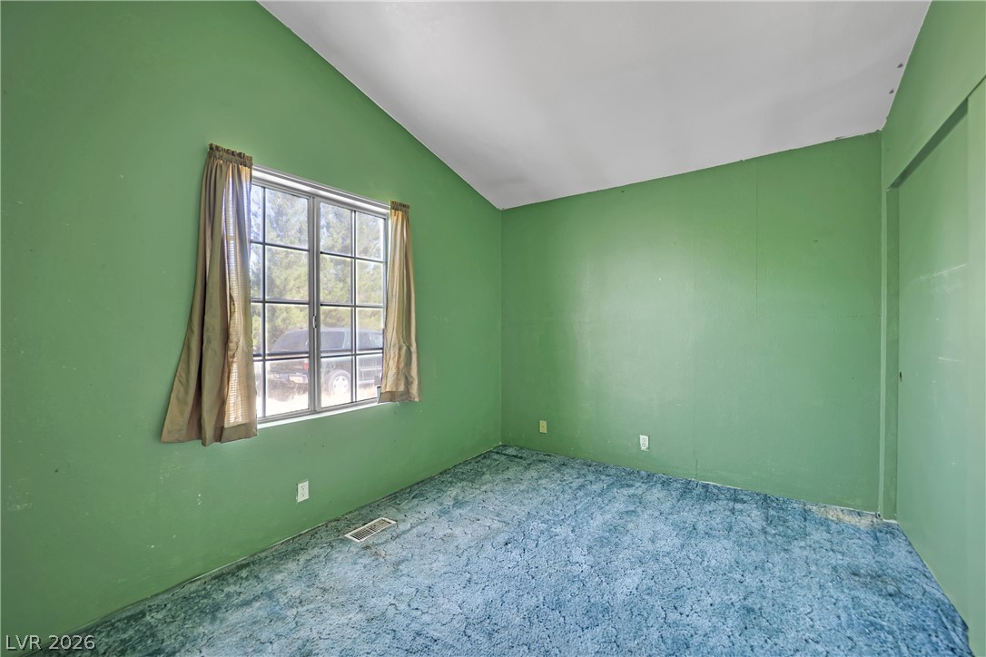 4361 Maple Road Property Photo 21
