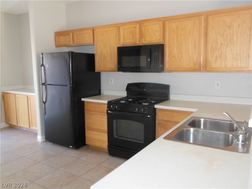 7431 Mariposa Grove Street Property Photo 3
