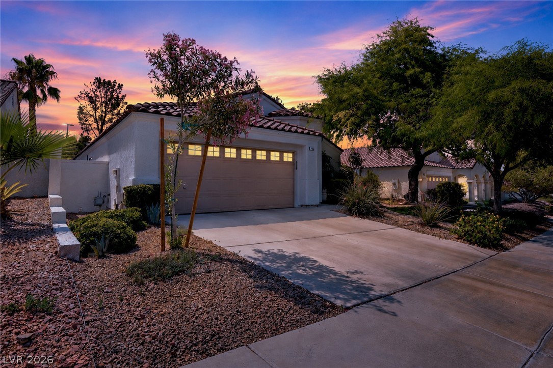 1836 Stablegate Avenue Property Photo 1