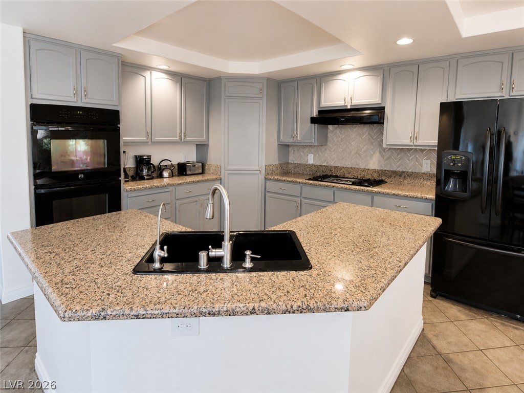 2441 Antler Point Drive Property Photo 12