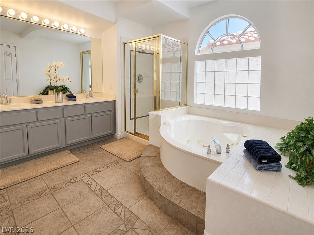 2441 Antler Point Drive Property Photo 38