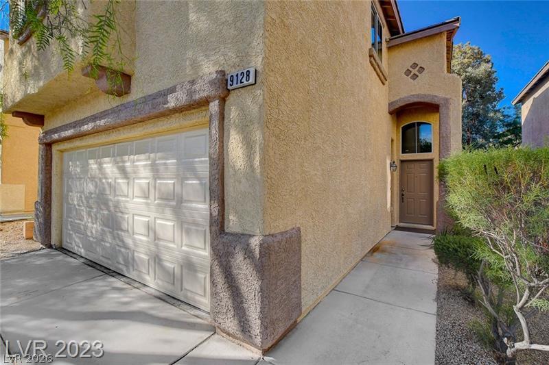 9128 Blue Raven Avenue Property Photo 2