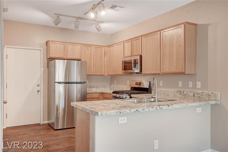 9128 Blue Raven Avenue Property Photo 11