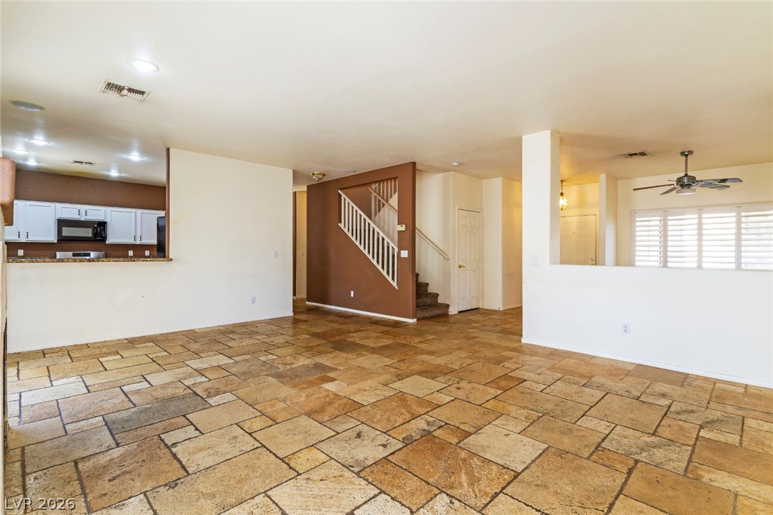 7705 Four Seasons Drive Property Photo 9