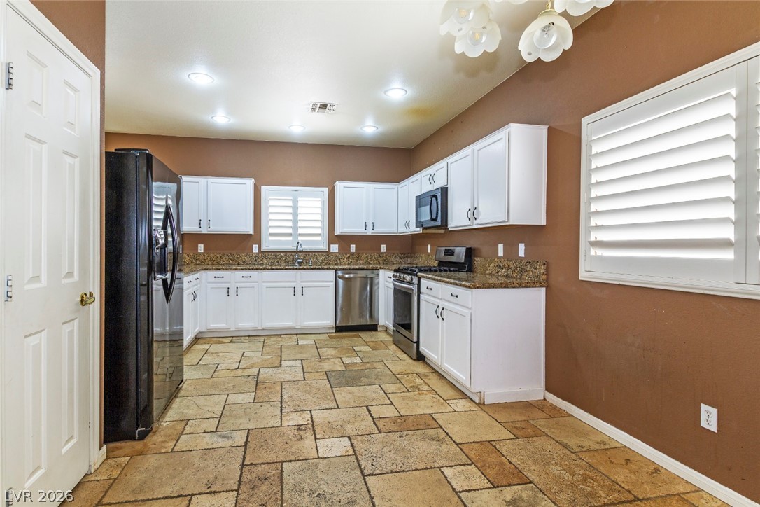 7705 Four Seasons Drive Property Photo 11