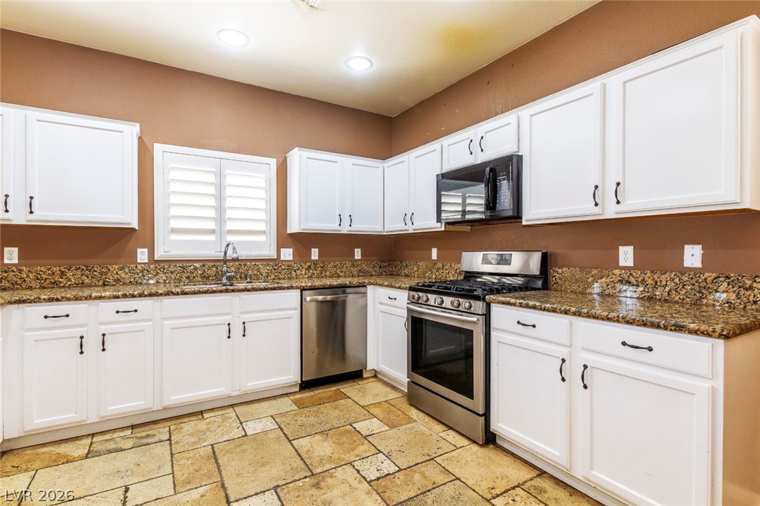 7705 Four Seasons Drive Property Photo 13