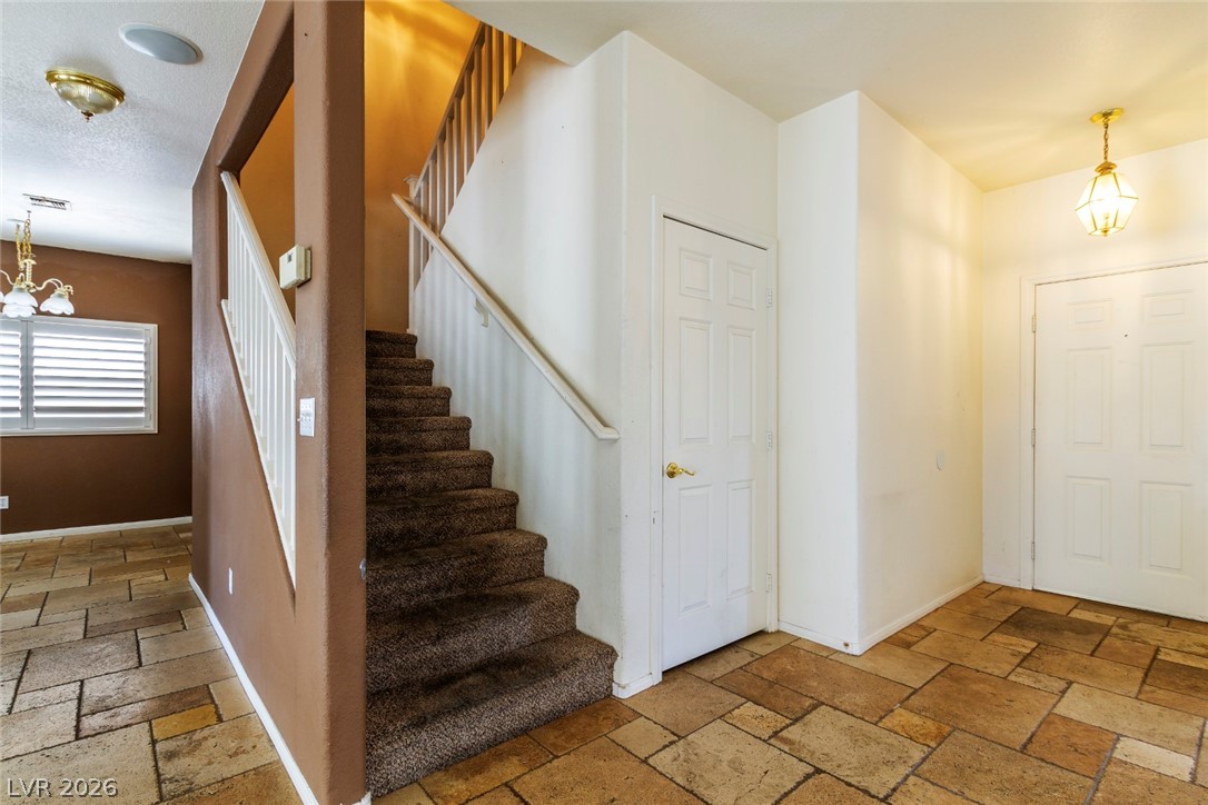 7705 Four Seasons Drive Property Photo 21