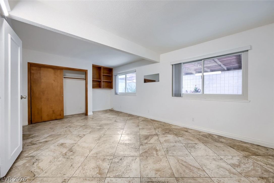 3478 East Victory Avenue Property Photo 15