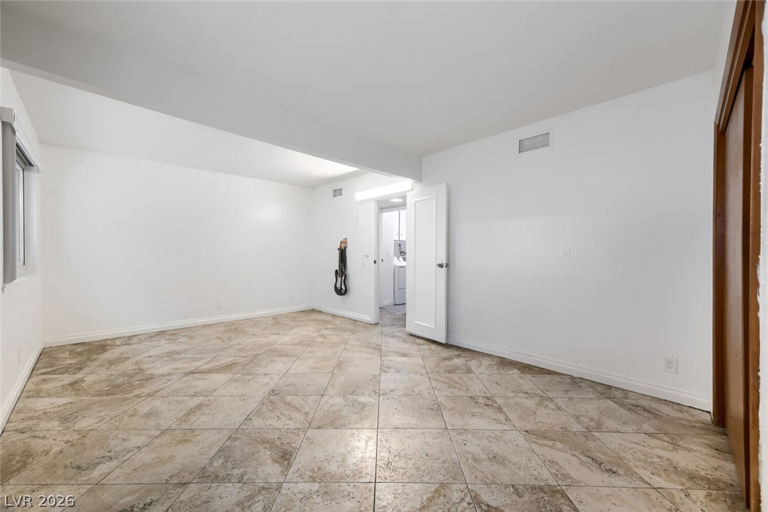 3478 East Victory Avenue Property Photo 16