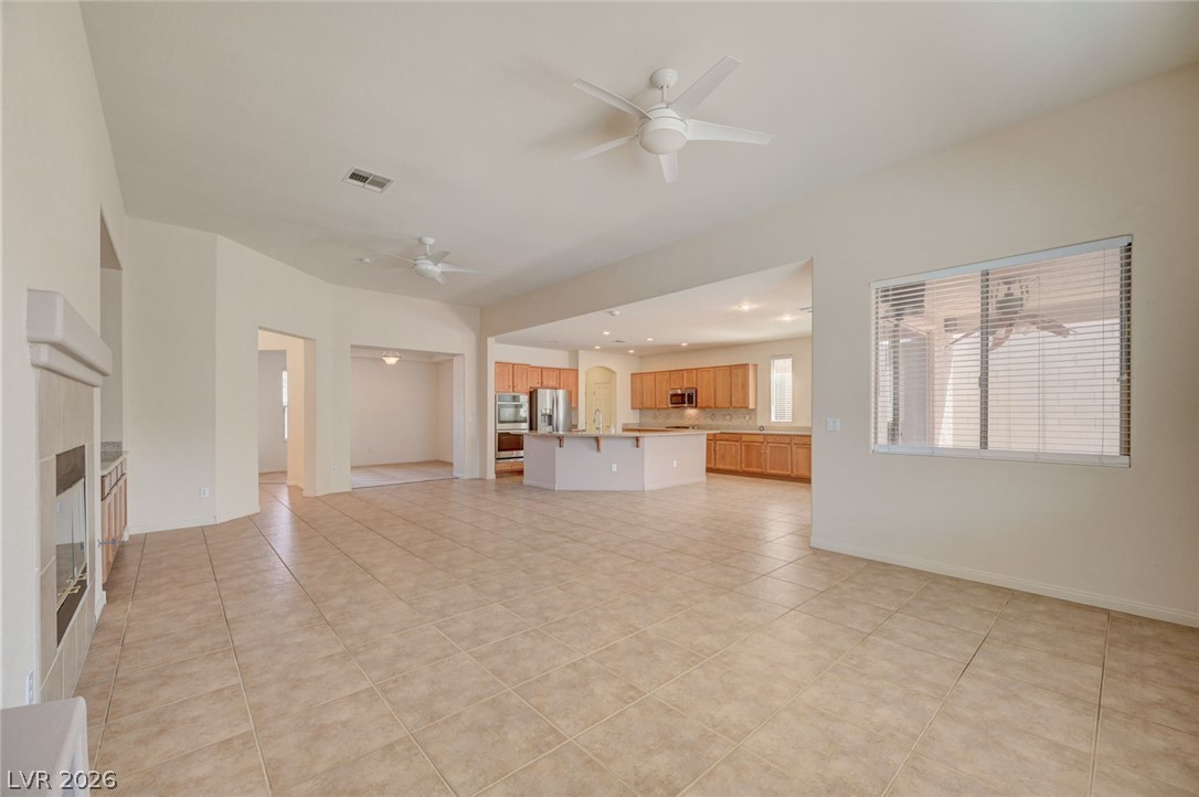 849 Ashford Way Property Photo 6