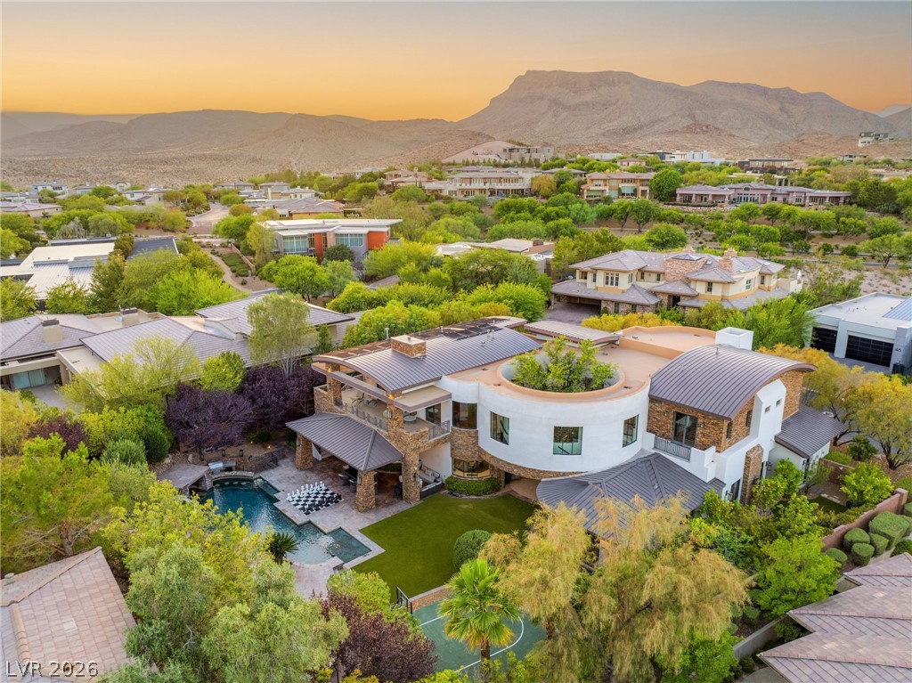 47 Soaring Bird Court Property Photo 2