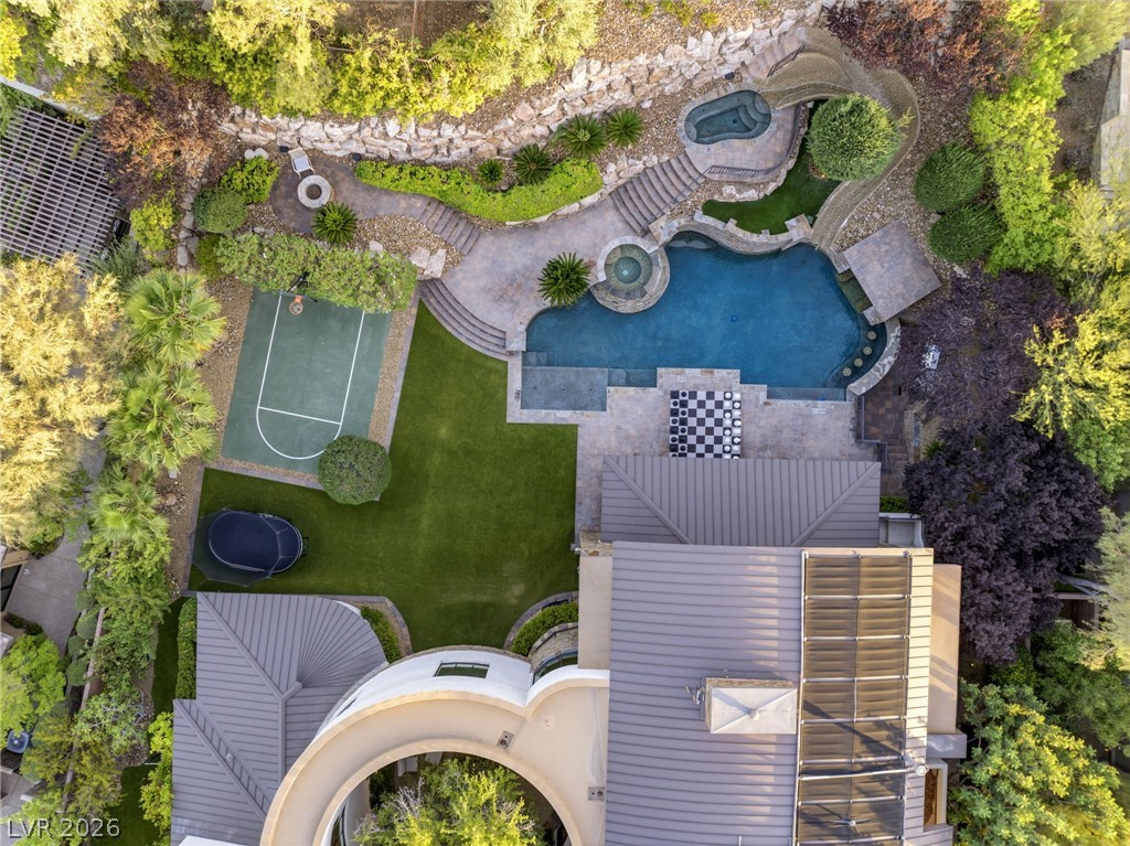 47 Soaring Bird Court Property Photo 4