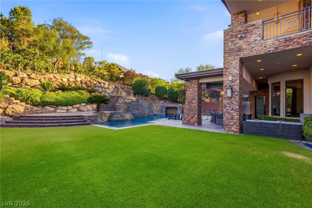 47 Soaring Bird Court Property Photo 12