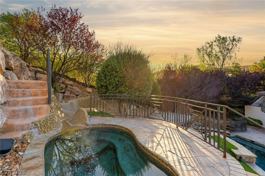 47 Soaring Bird Court Property Photo 14