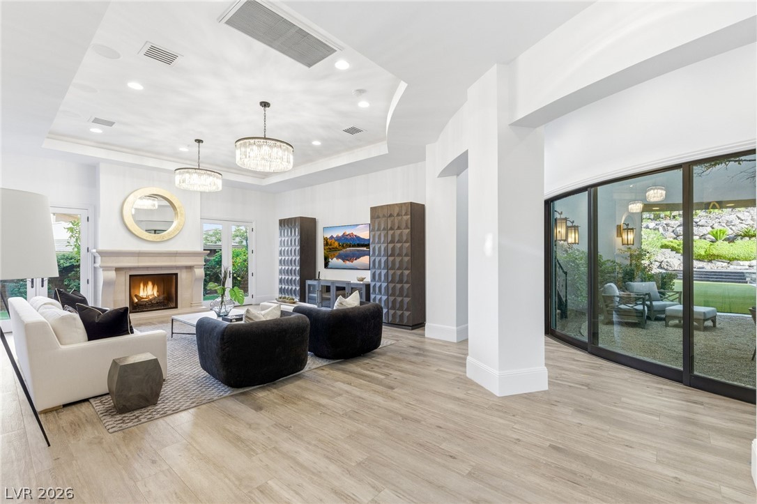 47 Soaring Bird Court Property Photo 18