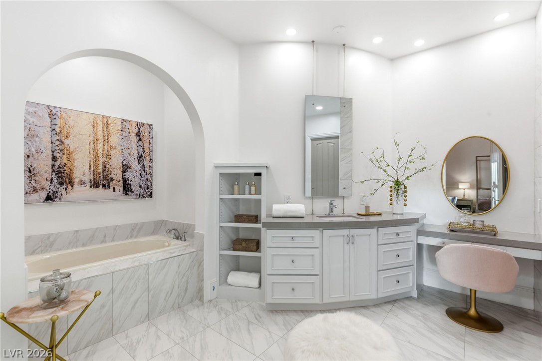 47 Soaring Bird Court Property Photo 64
