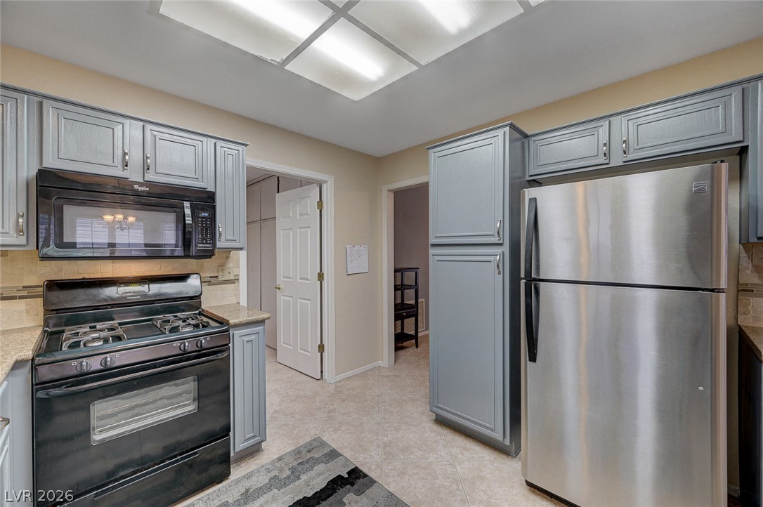 9617 Gold Bank Drive Property Photo 27