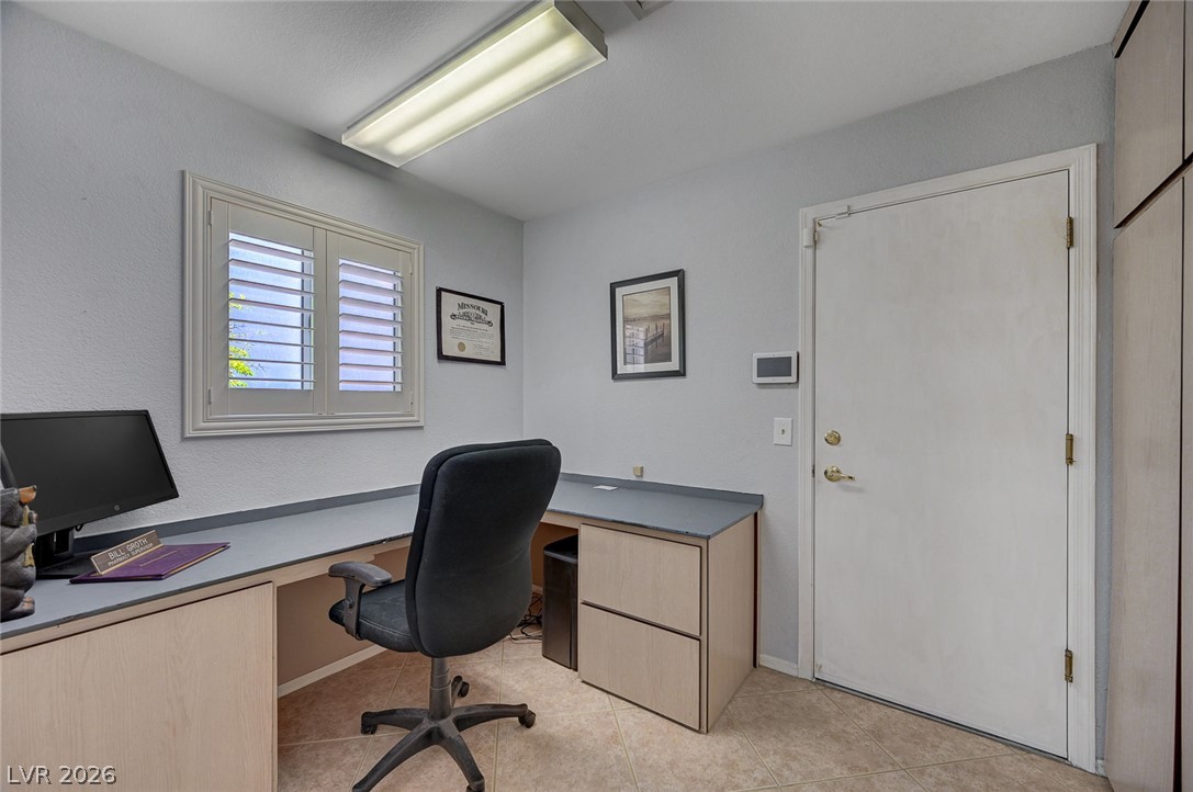 9617 Gold Bank Drive Property Photo 28