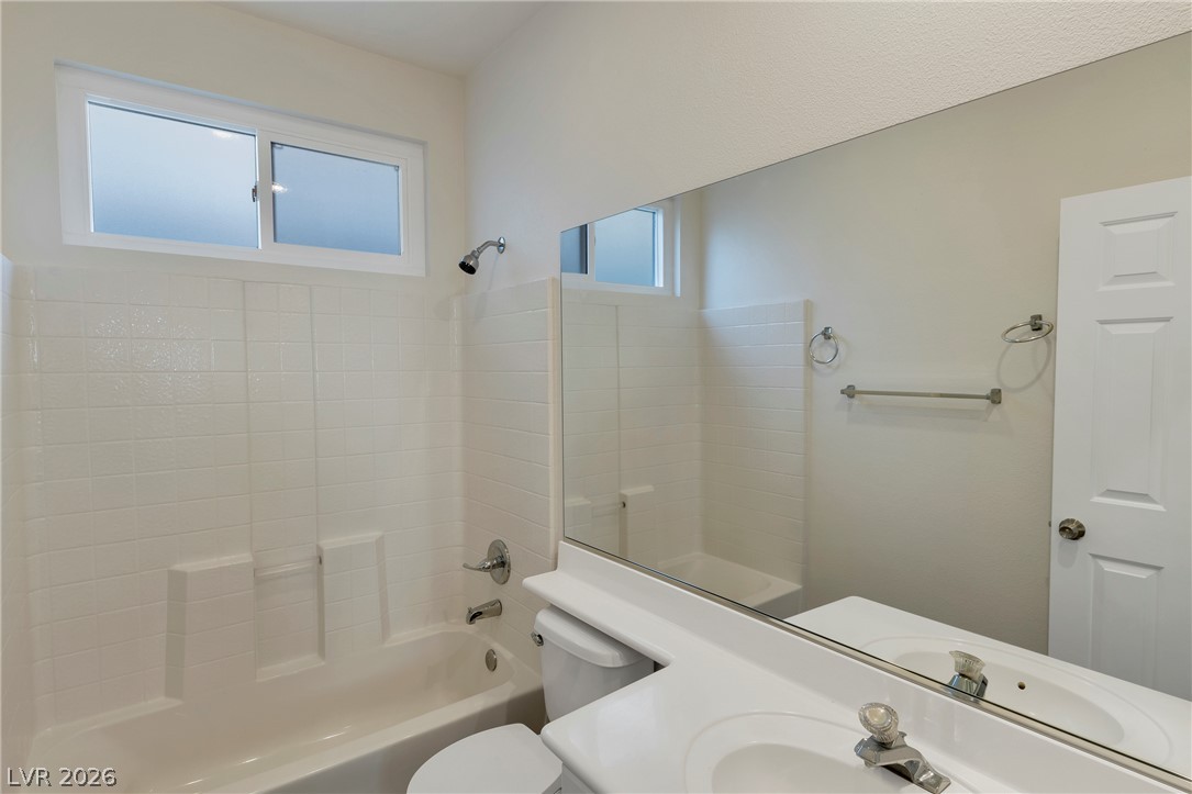 609 Elliot Peak Avenue Property Photo 13