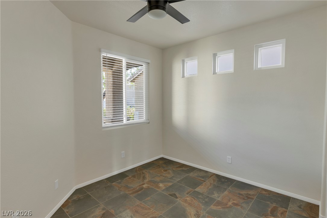 609 Elliot Peak Avenue Property Photo 14