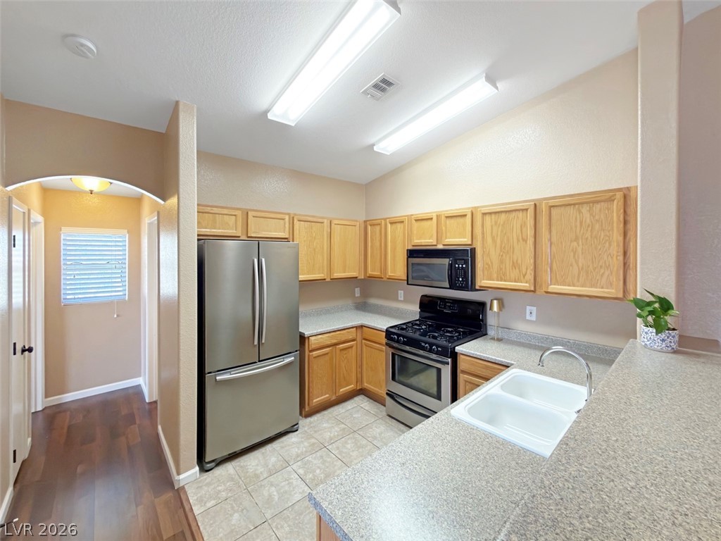 2554 Alias Smith Drive Property Photo 10
