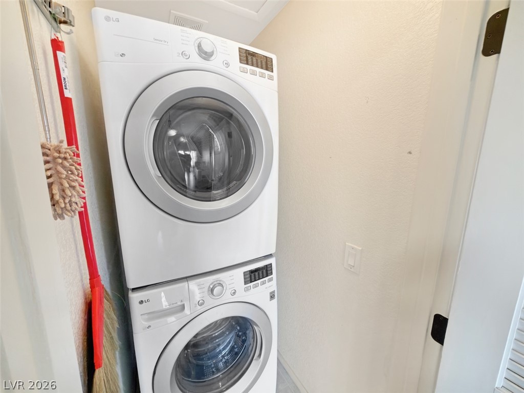 2554 Alias Smith Drive Property Photo 12
