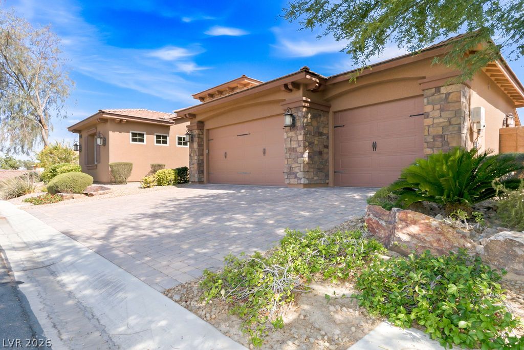 6535 Lyon Estates Avenue Property Photo 1