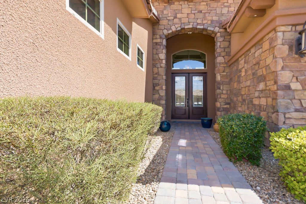 6535 Lyon Estates Avenue Property Photo 9
