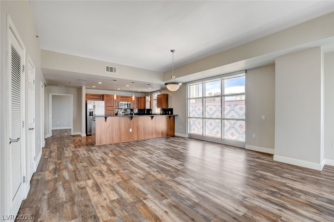 150 North Las Vegas Boulevard 804 Property Photo 10