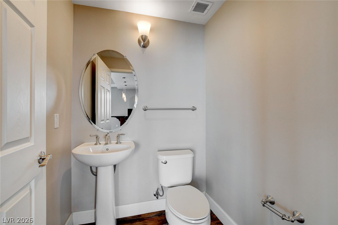150 North Las Vegas Boulevard 804 Property Photo 26