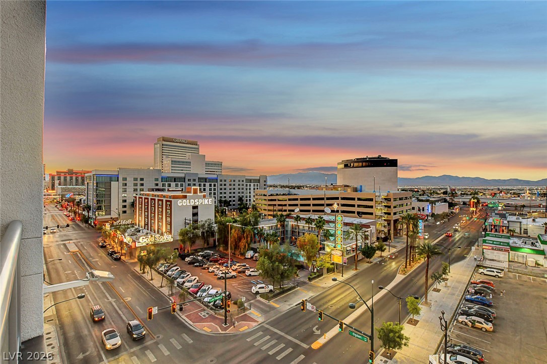 150 North Las Vegas Boulevard 804 Property Photo 49