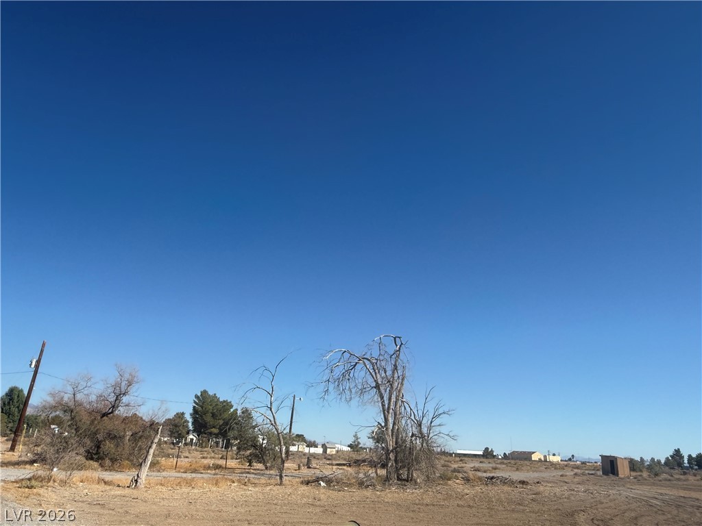 1751 Vondell Drive Property Photo 10